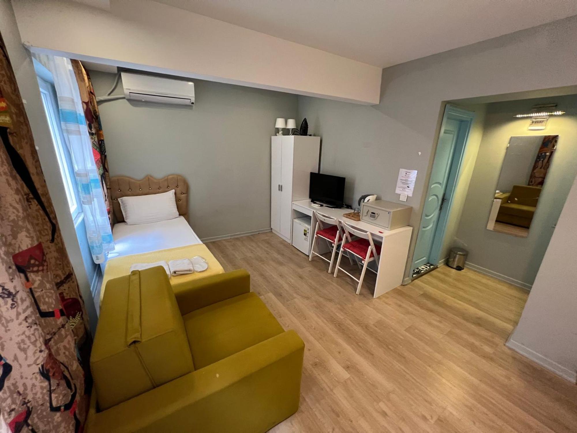 Rodin Hostel Istanbul Exterior photo